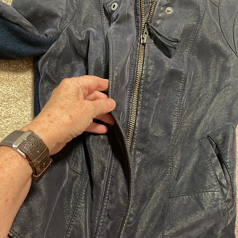Nice Navy Leather Jacket! - image 7